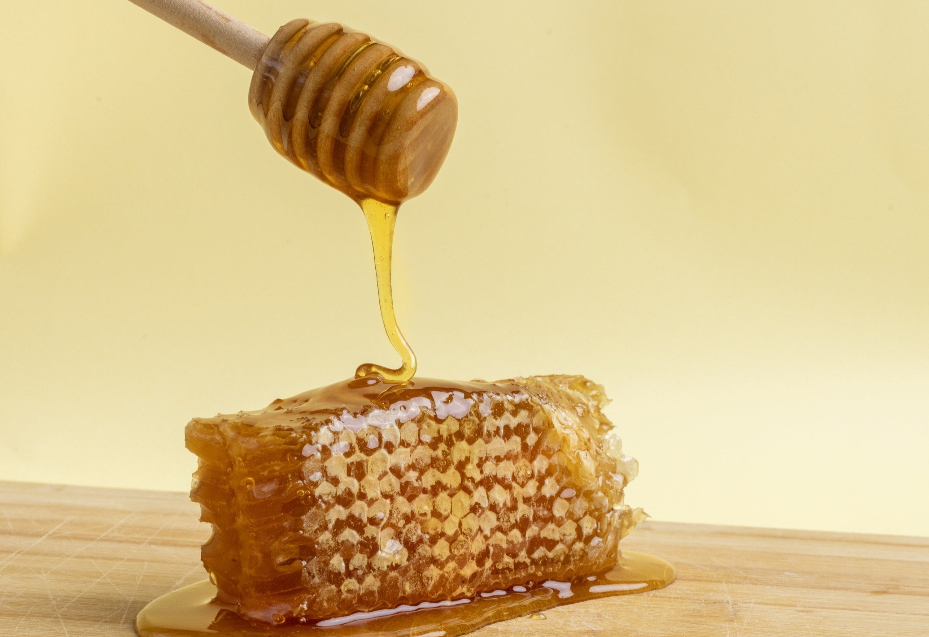 Organic Sidr Honey with Comb (750ml)
