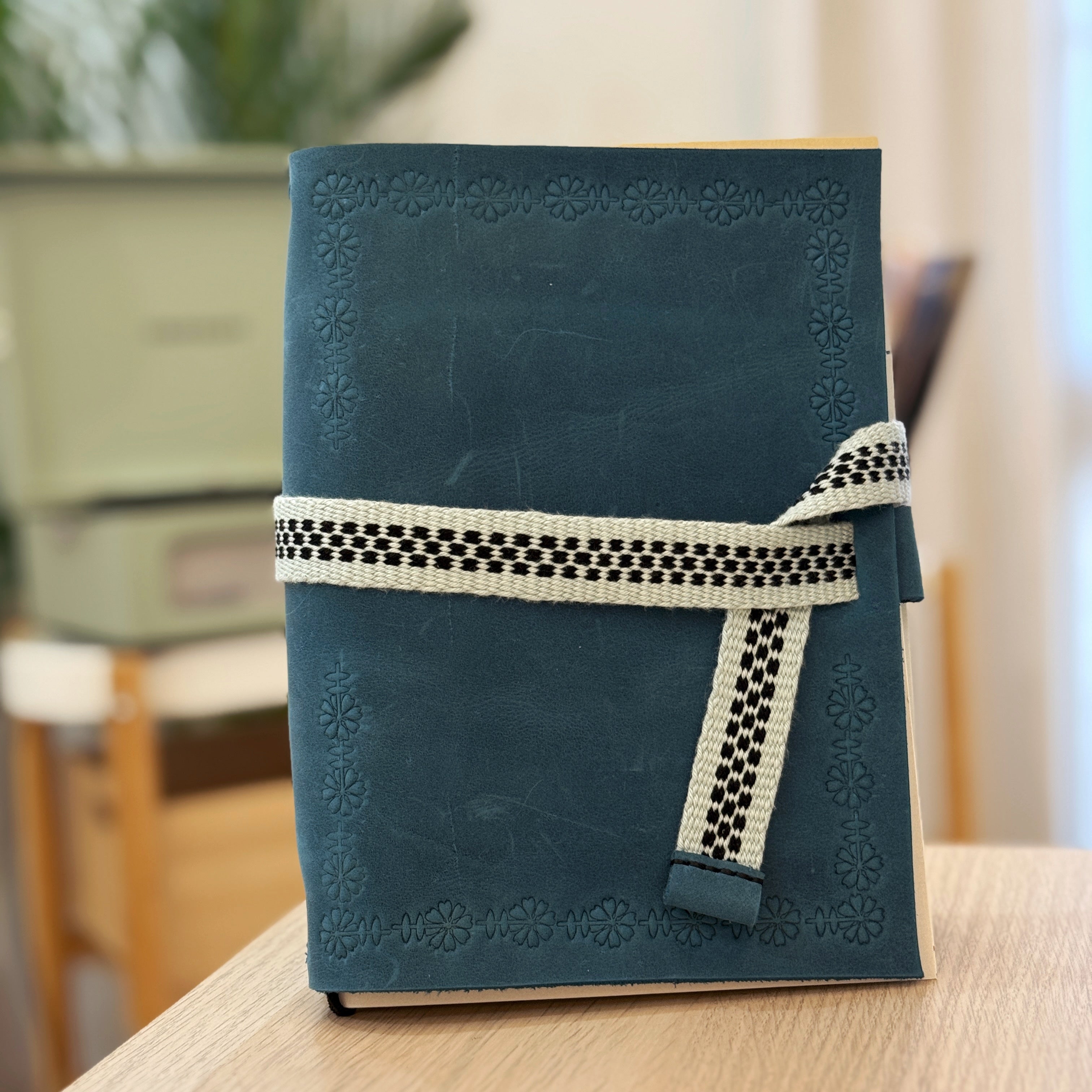 Leather Journal with Sadu Strap